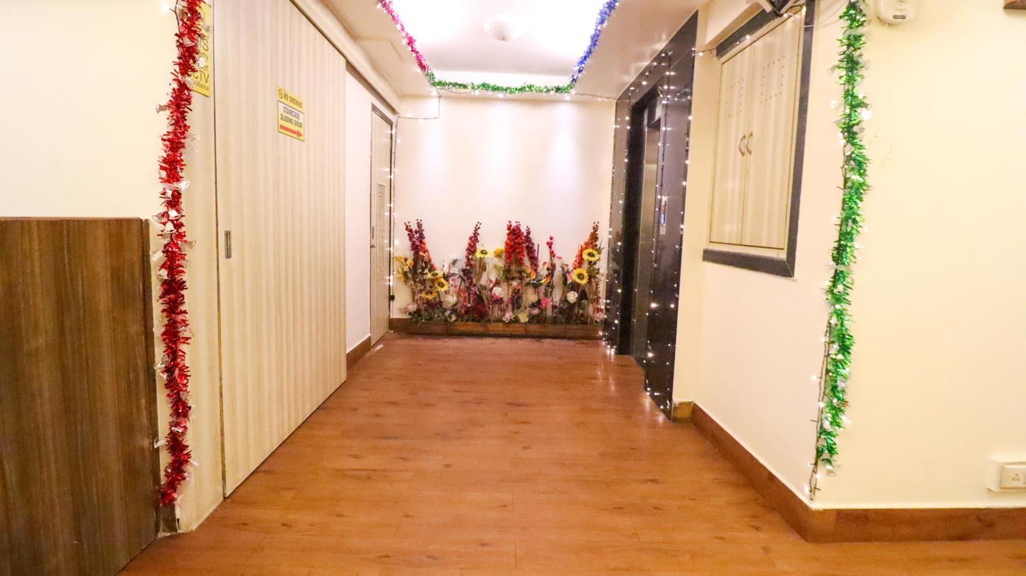 Tuliip Residency Hotel Mumbai Bagian luar foto